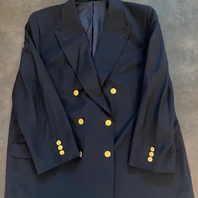 Blazer croisé bleu marine à bouton doré femme
